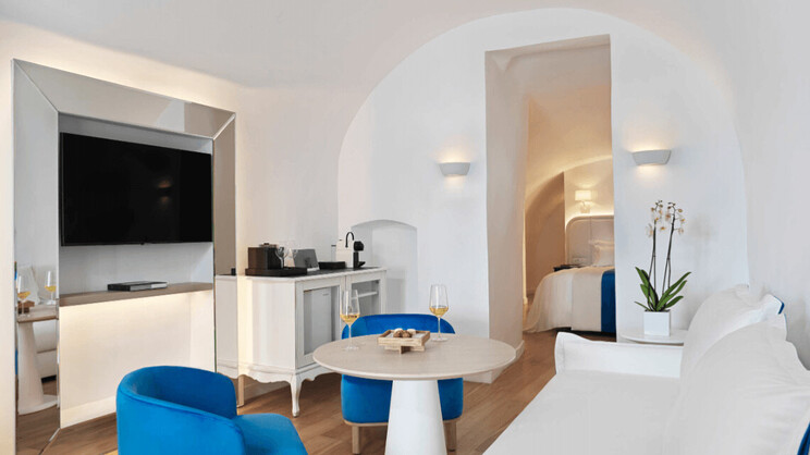 Senior Suite with Jetted Tub